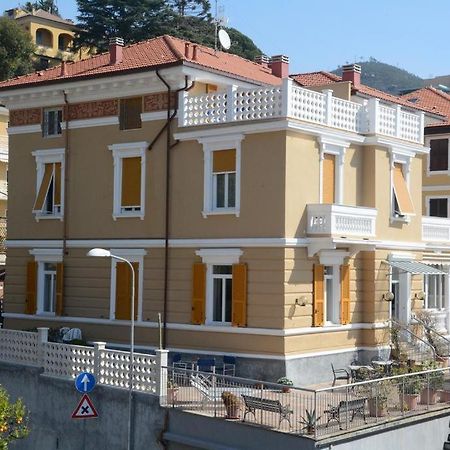 Hotel Ines Varazze Eksteriør bilde